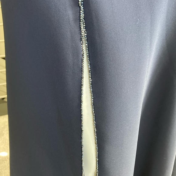 New elegant long dress with built-in bra. - Picture 9 of 9